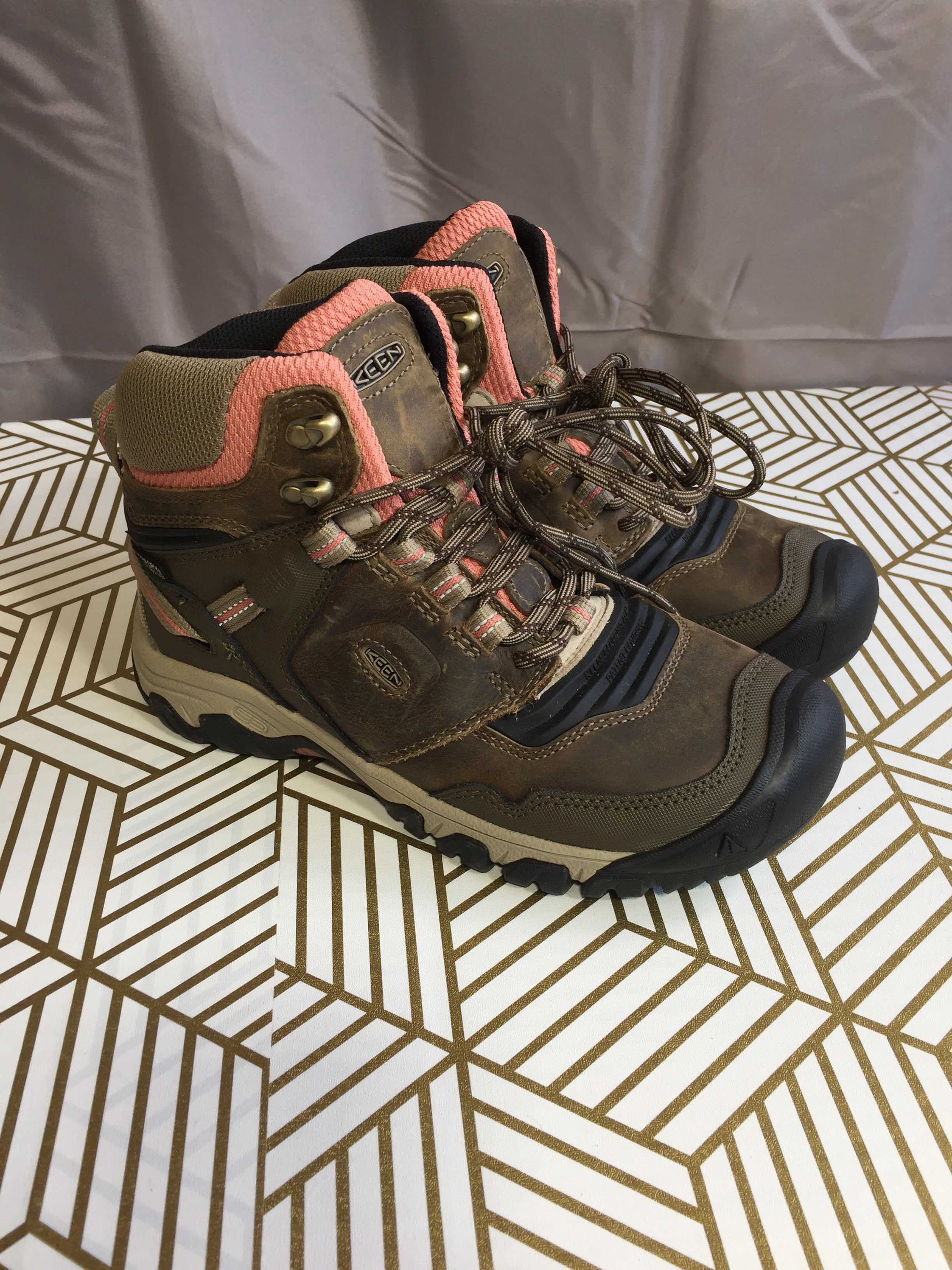 KEEN Women's Ridge Flex Mid Height Waterproof Hiking Boots US 7.5 - NO BOX (8015004991726)
